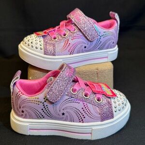 NWT Skechers Twinkle Toes Pink Purple light on Girls Sneakers Size 6C Toddler